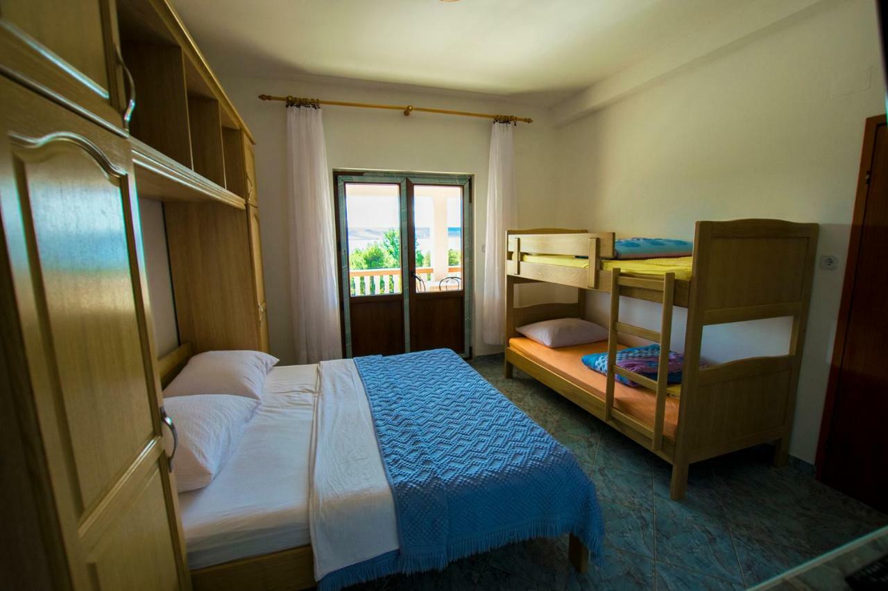 Apartmani Vesna Starigrad Paklenica Esterno foto